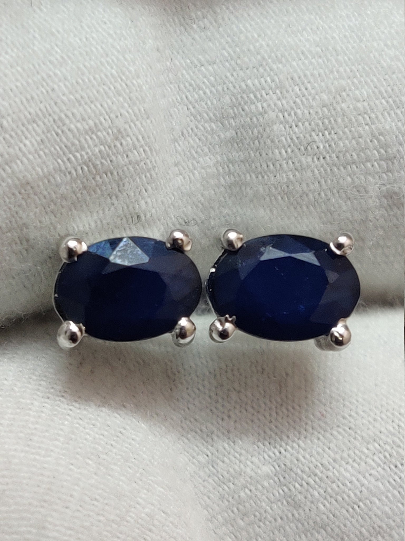 Sapphire Stud Earrings Blue Sapphire Cluster Earrings 2.1 Ct Blue Sapphire Earrings Natural Blue Sapphire Silver Birthstone Stud Earrings