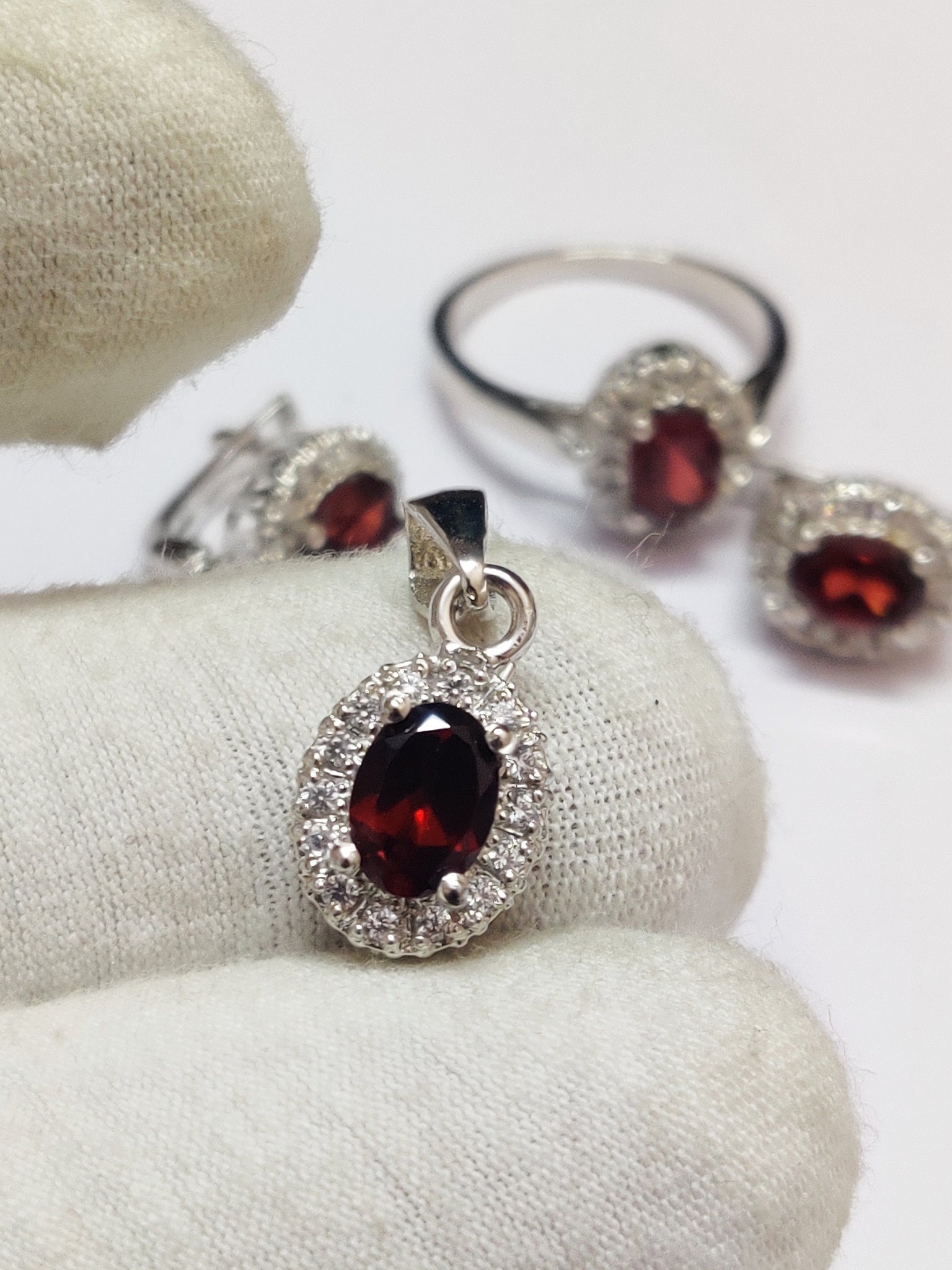 Silver Red Garnet Jewelry Set Garnet Cluster Jewelry Set 3.2 Ct Natural Garnet 5x7 mm Oval January Birthstone Set Jewelry Set For Mother