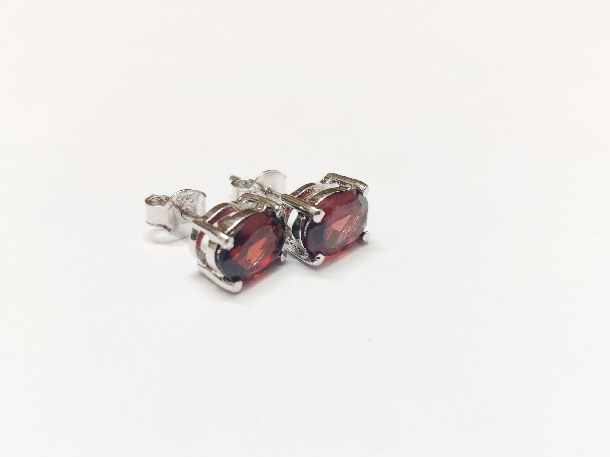 Garnet Stud Earrings Silver Garnet Ear Studs 7x9 mm Oval 4 Ct Garnet Studs Red Stone Ear Studs Minimalist Ear Studs Birthstone Stud Earring